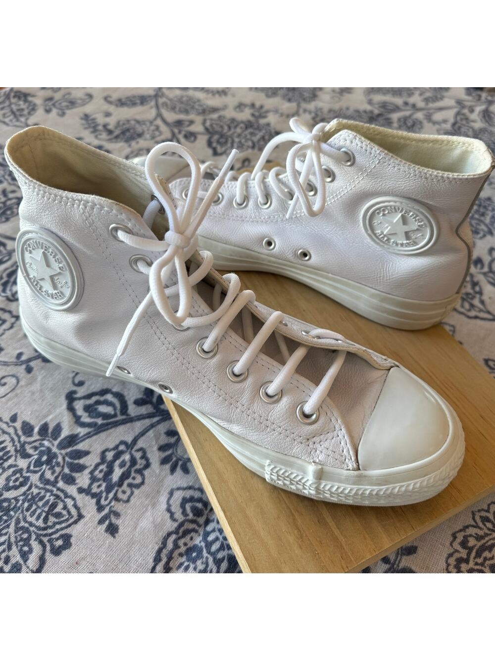 Men's Converse All-Star Chuck Taylors High Top All White Canvas Sneakers Size 7
